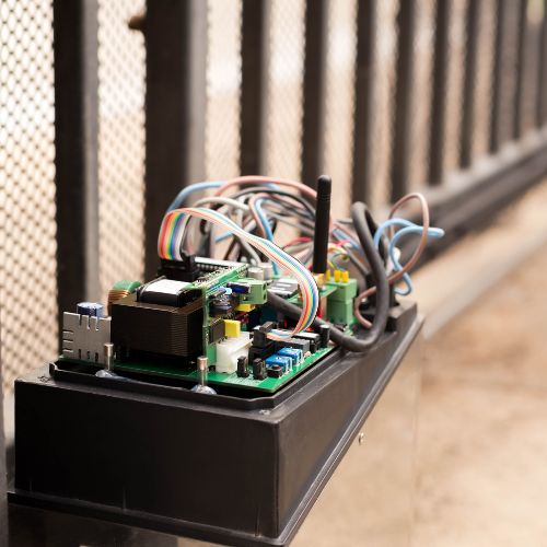 Não existe situação mais estressante (e perigosa) do que chegar em casa à noite, apertar&hellip;