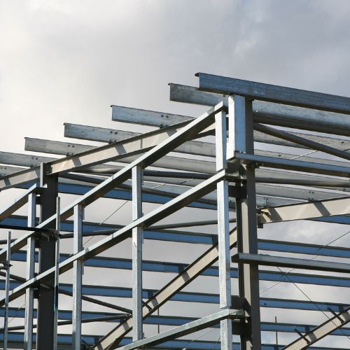 Se você está planejando construir um galpão comercial no CINCO ou reformar o telhado da&hellip;